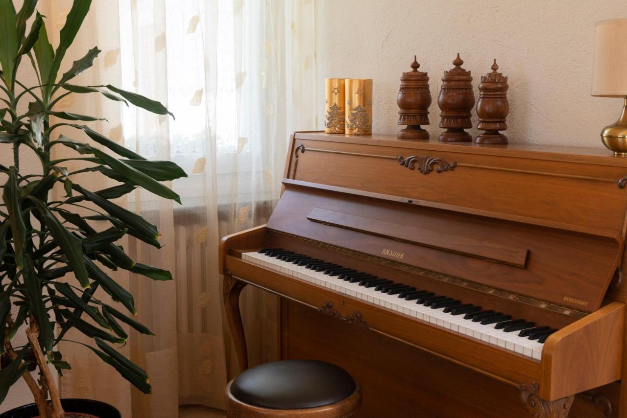 Villa Mara - Aosta - 200 Mq - Wifi - Jacuzzi - Parcheggio - Giardino מראה חיצוני תמונה