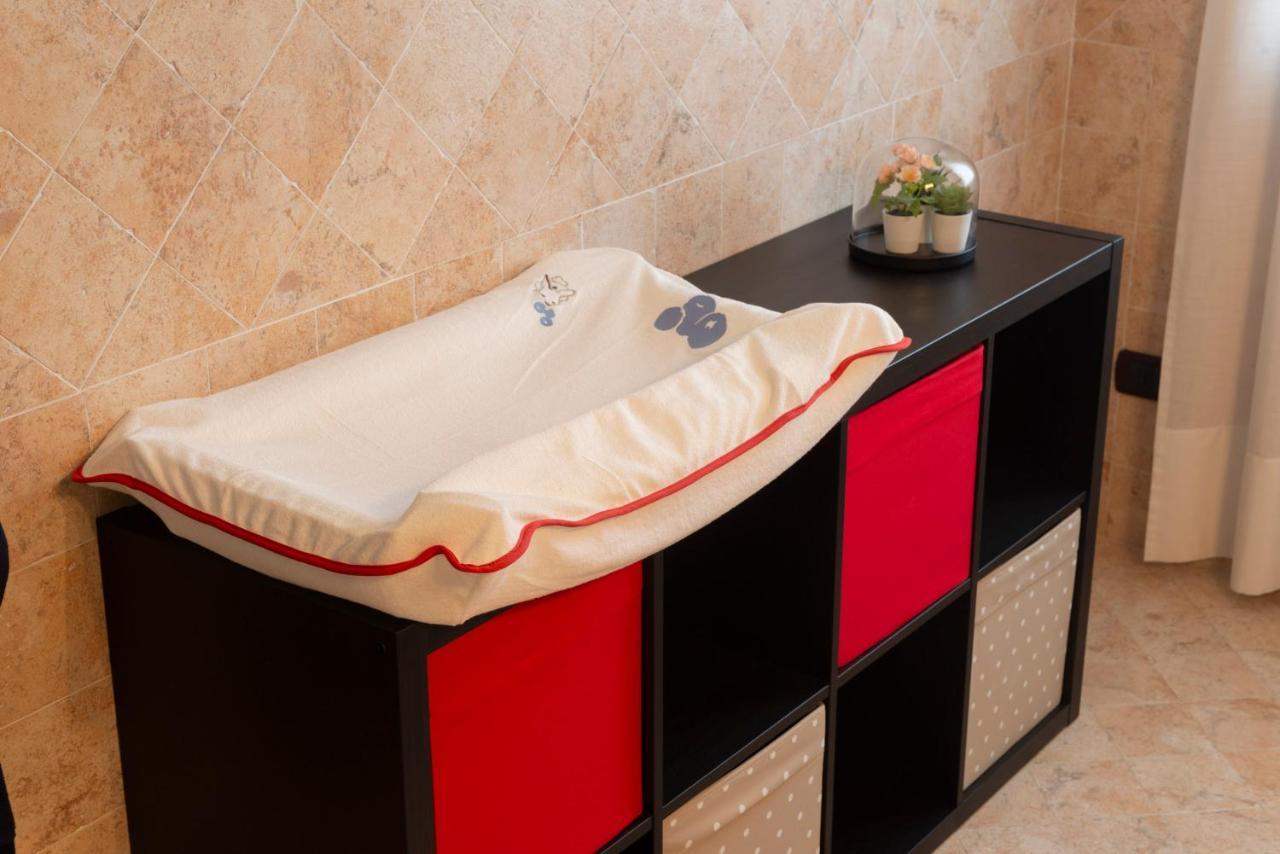 Villa Mara - Aosta - 200 Mq - Wifi - Jacuzzi - Parcheggio - Giardino מראה חיצוני תמונה