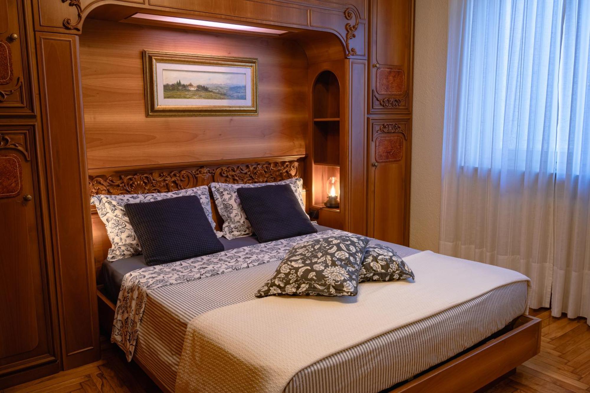 Villa Mara - Aosta - 200 Mq - Wifi - Jacuzzi - Parcheggio - Giardino מראה חיצוני תמונה